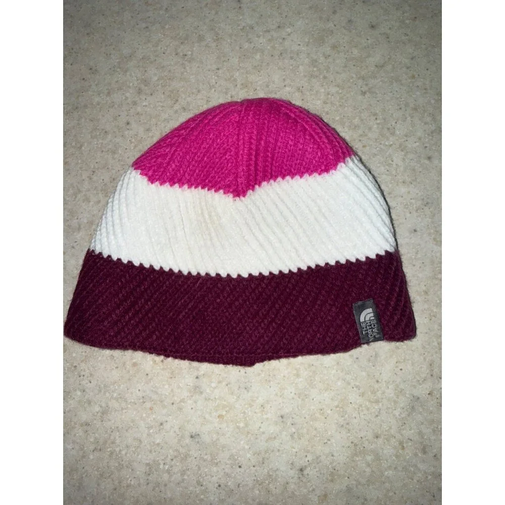 THE NORTH FACE GONE WILD‎ REVERSIBLE BEANIE YOUTH GIRLS MEDIUM Item#: A6X5
